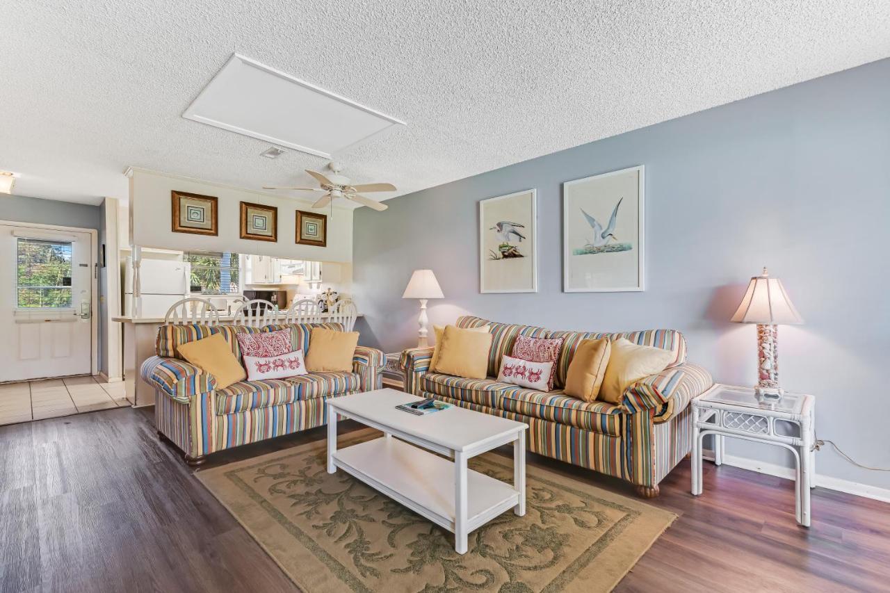 Deluna Court Getaway *